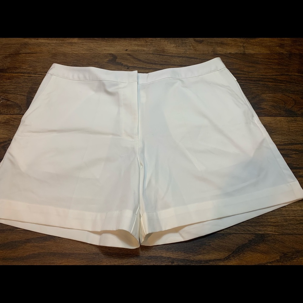 NWT White Adidas Golf Shorts Size 12
